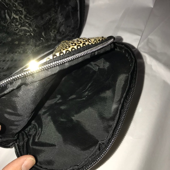 Massini Gold/Black Velvet travel Cosmetic Bag NWT - Picture 5 of 7